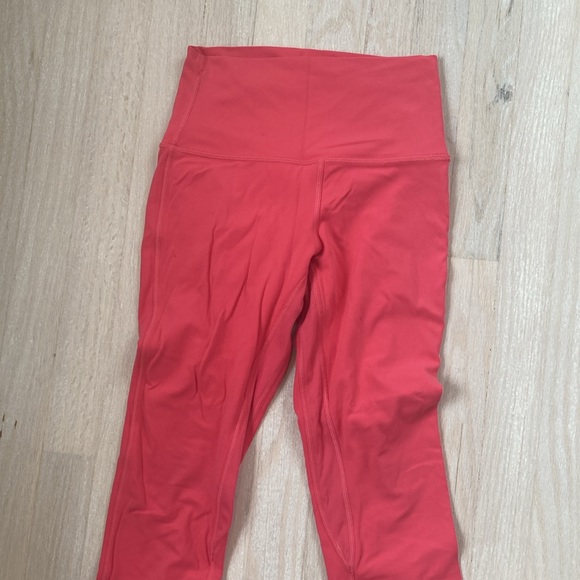 💗LULULEMON ALIGN 23” INCH LIPGLOSS EUC💗 - Picture 2 of 3